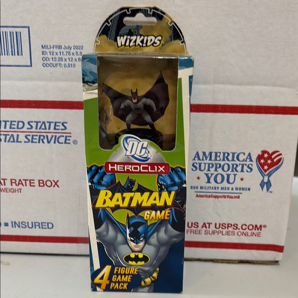 DC Comics Batman Game Action Figure Pack - Black and Blue